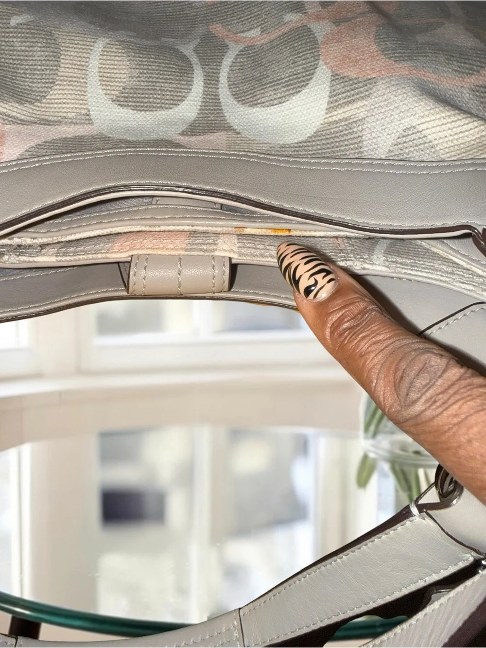 Coach 2012 Soho Optic C Lynn Hobo Bag Pastel Signature Canvas Pink Beige
